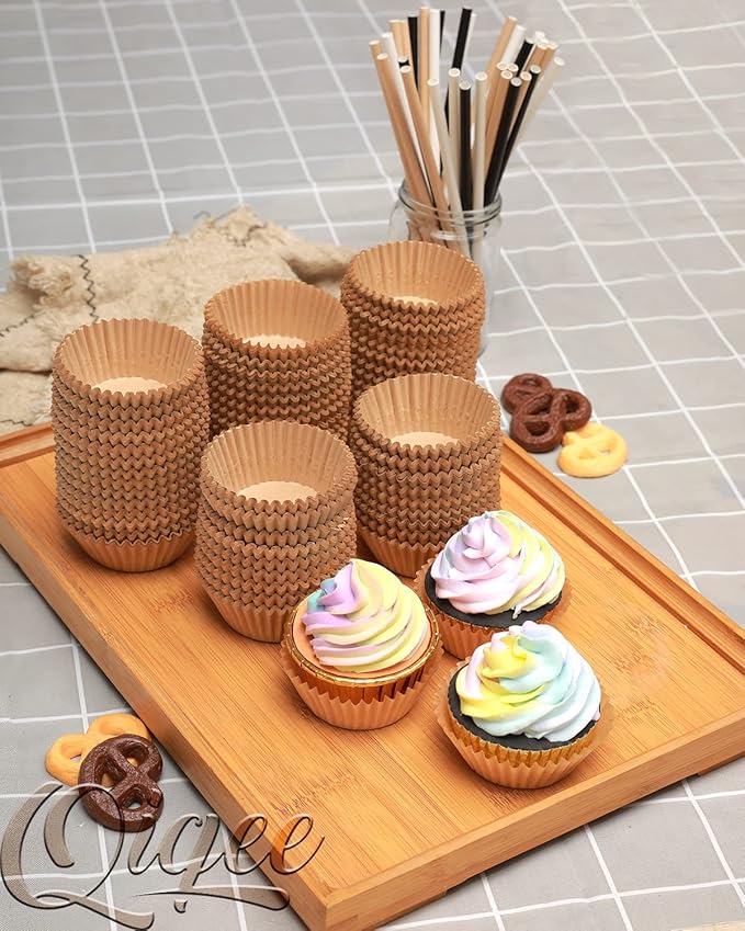 qiqee 600 Count Large Size Cupcake Liners Natural Muffin Liners Food Grade Jumbo Baking Cups Paper No Smells (Large Size)