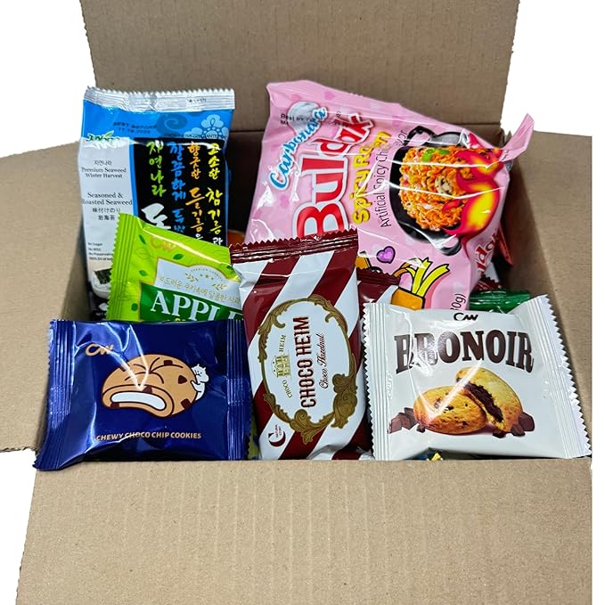 Korean Snack Box Variety Pack – 50 Count Individually Wrapped Korean Sweets & Treats Gift Box – Assortment of Authentic Korean Candies and Chocolates – Great for Gifting, Sharing & Snacking