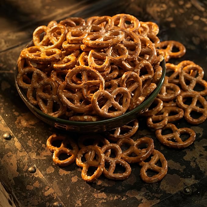 Quattro Cheese Flavored Pretzels, Korean Crunchy Snack, Cheese Blend Flavor, Bold and Savory