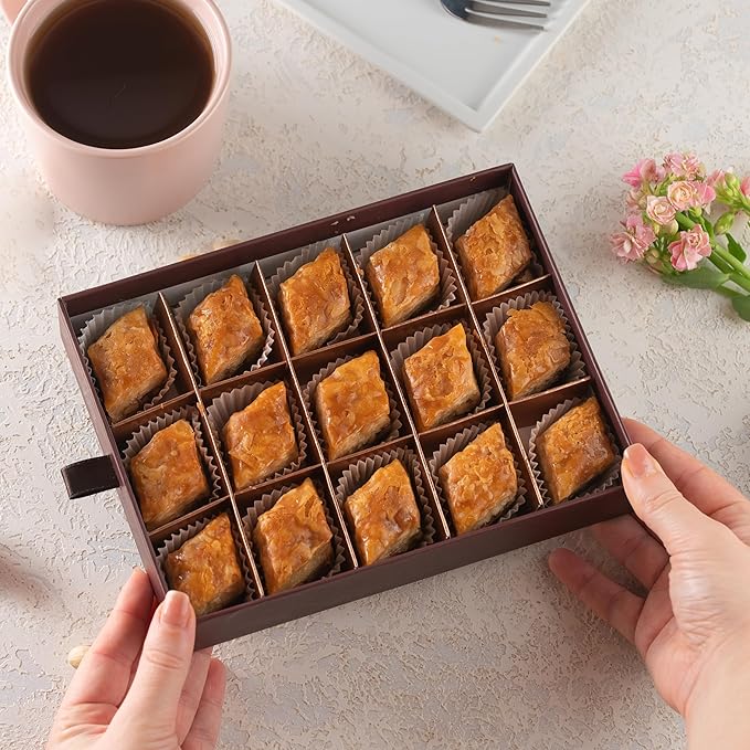 Damaskino Home Greek Baklava Gift Box 10.5oz – 15 Pieces of Walnut Baklava Pastries – Traditional Arabic Dessert with Turkish Walnuts – Authentic Middle Eastern Sweets Food Gifts – Dulces Arabes