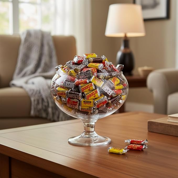 Chocolate Assorted Miniatures Bulk Candy Variety Pack - 2lb Bulk Chocolate Candy Individually Wrapped Great for Party Favors, Candy Bowls, Gift Bags, and Office Treats - Chocolate Candy Miniatures Assortment Bulk Pack - 2 Pounds