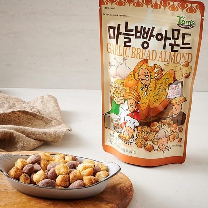 [Official Gilim HBAF] Korean Garlic Bread Seasoned Almonds Nut Protein Snack | After-School, Work, Trip Camping Snack | Pre-workout Snack | Asian Snack Korean Sovenior (Garlic Bread 1x190gram Pack)