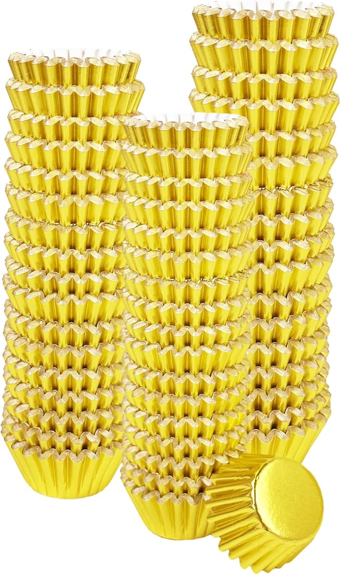 qiqee Mini Gold Foil Cupcake Liners For Baking 300pcs Baking Cups Thick ＆ Sturdy, Oil Resistance, Muffin Liners Paper(Small Size 1.25inch Bottom)
