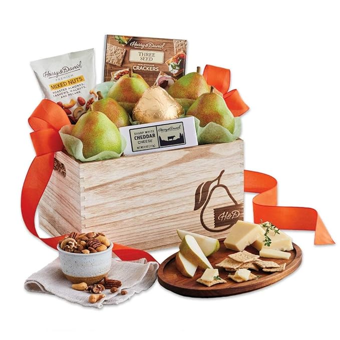 Harry & David Signature Food Gift Basket, Fruit And Nut Gift Basket With Pears, White Cheddar Cheese, Mixed Nuts, Crackers, Gift For Any Occasion, Family, Friends, Coworkers, Loved Ones