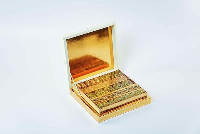 Zaitoune Pistachio Baklava with Honey - 18 oz | Luxury Pastry Assortment | Arabic Dessert with Authentic flavors in Beautiful Gift Packaging | Traditional Recipe & Handmade in Turkey
