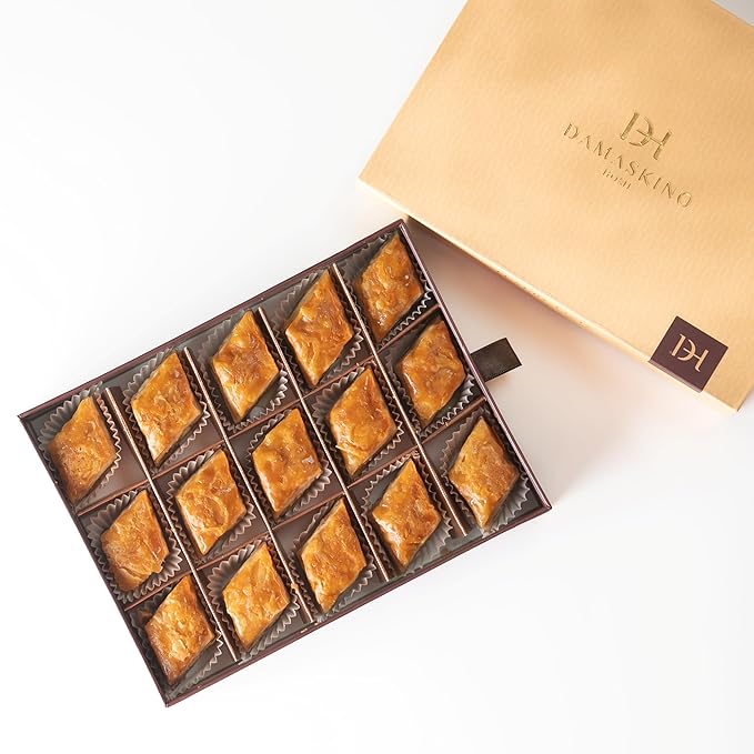 Damaskino Home Greek Baklava Gift Box 10.5oz – 15 Pieces of Walnut Baklava Pastries – Traditional Arabic Dessert with Turkish Walnuts – Authentic Middle Eastern Sweets Food Gifts – Dulces Arabes