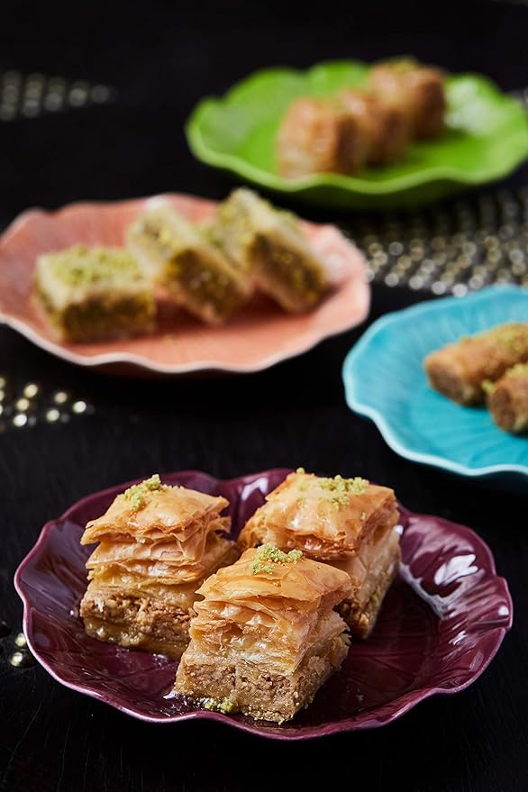 Cedar Pastries 19-Piece Baklava Assortment – Pistachio, Cashew & Walnut | Handmade Mediterranean Pastries | Kosher & Halal Certified | Small Gift Box