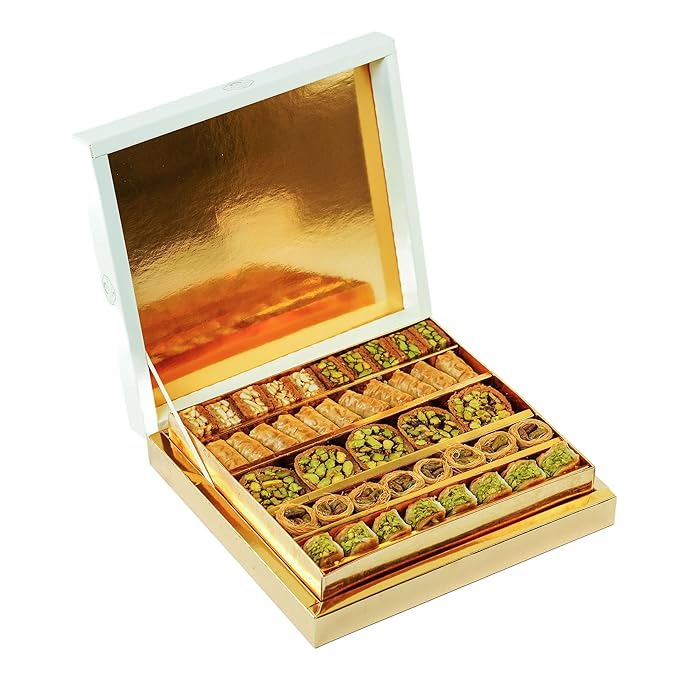 Zaitoune Pistachio Baklava with Honey - 18 oz | Luxury Pastry Assortment | Arabic Dessert with Authentic flavors in Beautiful Gift Packaging | Traditional Recipe & Handmade in Turkey