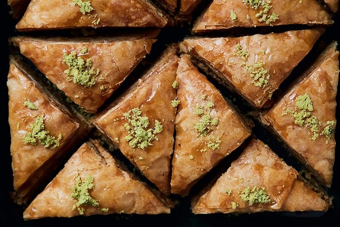 Cedar Pastries 16-Piece Traditional Triangle Baklava – Cashew, Almond & Walnut Assortment | Handmade Mediterranean Dessert | Kosher & Halal