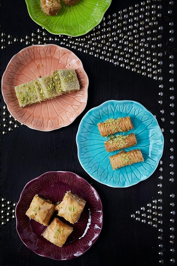 Cedar Pastries 19-Piece Baklava Assortment – Pistachio, Cashew & Walnut | Handmade Mediterranean Pastries | Kosher & Halal Certified | Small Gift Box
