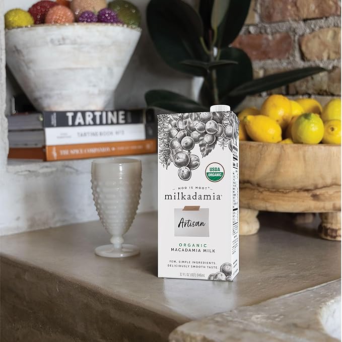 Milkadamia Organic Artisan Macadamia Milk, Non-Dairy, Plant Based, Vegan, Gluten Free, 32 Fluid Ounce (Pack of 6)