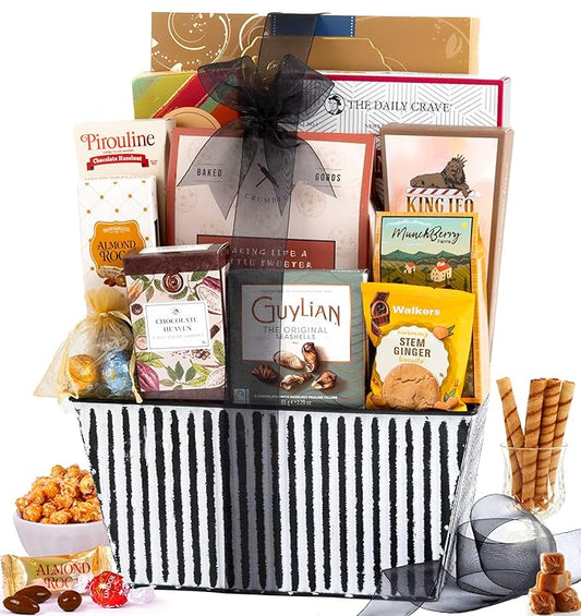 Broadway Basketeers Holiday Snack & Sweets Gift Basket – Christmas Basket for Families, Men, Women, Corporate & Friends – Cookies, Popcorn, Chocolate, Pretzels & Sweets – Thank You Gift for your Loved Ones